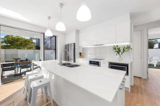 Waves Beach House - Marcoola - 7