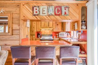 Sisters Beach Retreat - Meredith Lodging - Cloverdale - 6