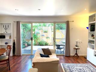 Shore to Please 1 bdrm loft apt Beach Wifi - Henley Beach South - 8