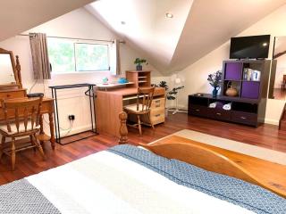 Shore to Please 1 bdrm loft apt Beach Wifi - Henley Beach South - 1