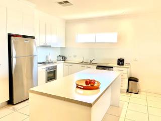 Sunset Ocean Views Esplanade 5 BR Sleeps 10 - Sellicks Beach - 7