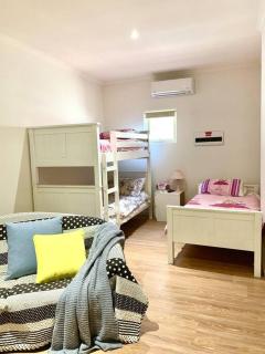 Sunset Ocean Views Esplanade 5 BR Sleeps 10 - 1