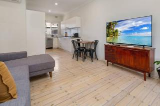 Stay Here On Pier- 2 Bdrm Sleeps 4 Beach Wifi - Glenelg - 4