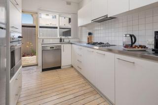 Stay Here On Pier- 2 Bdrm Sleeps 4 Beach Wifi - Glenelg - 5