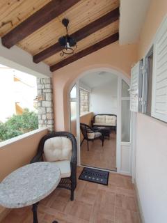 Apartment Sandrica - Stomorska - 3