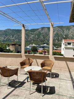 Modern Apartment Doris - Kotor - 0