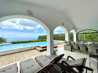 Private seaview villa in BlackSeaRama - 1st line - Balchik - 2