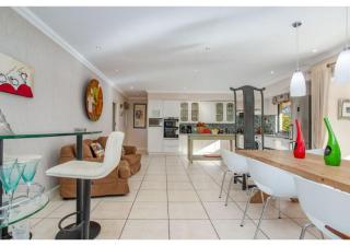 Florin’s Crest 3 Bedroom Villa, Franschhoek - Franschhoek - 6