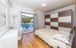 4 Bedroom Cozy Home In Razanj - 5