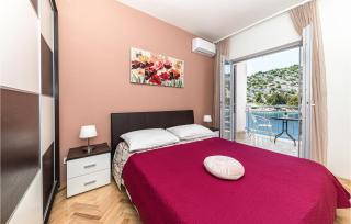 4 Bedroom Cozy Home In Razanj - 4