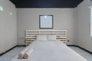 RedDoorz near Exit Toll Pasteur 5 - 9