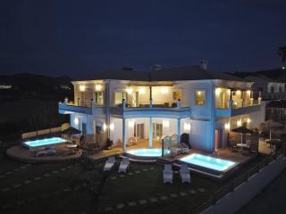 Margarita's Luxury Suites - Agios Stefanos - 0