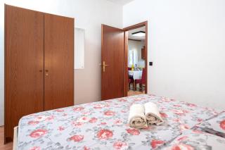 Holiday Home Sansevic - Stari Grad - 4