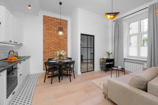 oompH Warsaw Central 2 Bedroom Apartment - Varsavia - 0