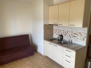 Apartments Mladenka 20m from marina! - Sukošan - 4