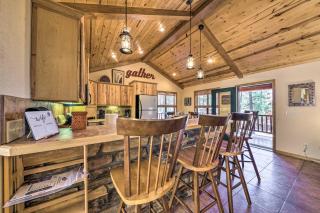 Cozy Ruidoso Cabin Retreat with Private Hot Tub - Ruidoso - 2