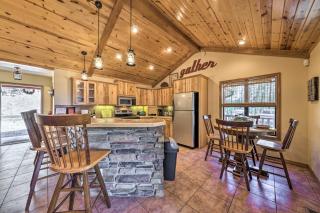 Cozy Ruidoso Cabin Retreat with Private Hot Tub - Ruidoso - 1