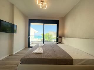 Villa Dahlia by the sea - Polychrono - 0