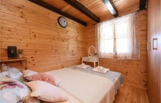 Gorgeous Home In Lovinac With Sauna - 7