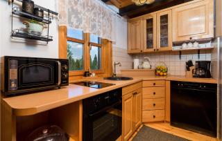 Gorgeous Home In Lovinac With Sauna - Lovinac - 6