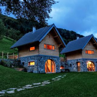 Granaries Pear & Walnut - Tolmin - 1