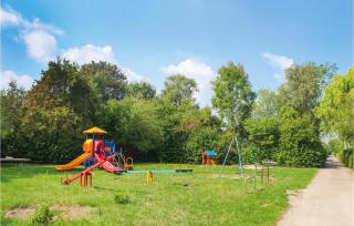 Pet Friendly Home In Scherpenisse - Sint Maartensdijk - 4