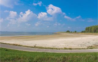 Pet Friendly Home In Scherpenisse - Sint Maartensdijk - 2
