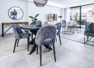 INF32L- Modern city apartment, families only - 3