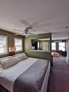 Inn on the Harbour and Telegraph House - Port Stanley - 5
