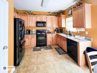 4 - Bed home with Cali King Bed, 12 mins to DTWN - Atlanta - 8