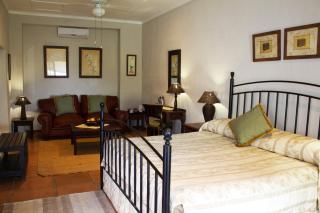Chestnut Country Lodge - 6