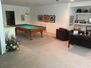 Beautiful Parkside Suite - 4