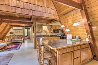 Lake Cabin in Honor with Hot Tub, Dock and Sauna! - Honor - 2