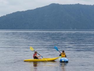Lake Rotoiti Lakehouse Retreat - Rotorua - 9