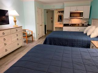 *OCEANFRONT SUN & FUN*Queen Beds*Pools*Hot Tubs*More*B118 - Myrtle Beach - 8