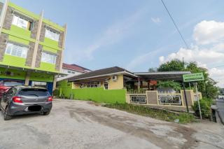 Urbanview Hotel Lumendiva 2 Palembang by RedDoorz - Sukarami - 1
