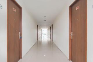 Urbanview Hotel Syariah Dapen Pontianak by RedDoorz - Siantan - 2