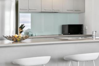Point Grey Apartment 16 - Lorne - 2