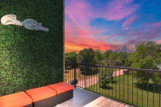 La Casa Blanca-Rooftop Skyline with Gameroom - Houston - 1