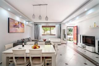 Vasili's Home - 5 Min from the City Ceter - 1