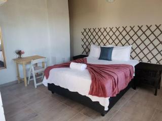 Monakaladi Gardens Function Venue and Homestead - Mahikeng - 9