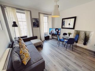 Newcastle City Centre, Two Bedroom, Sleeps 6 - Newcastle upon Tyne - 0