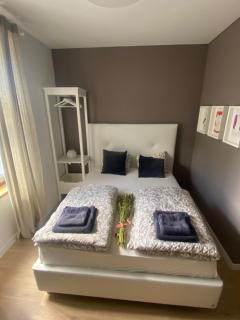 NEW G&P Villa - Free Parking - 3