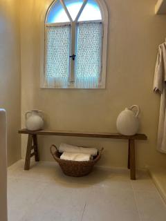 The Suite at Garden Village - Kalamaki - 3