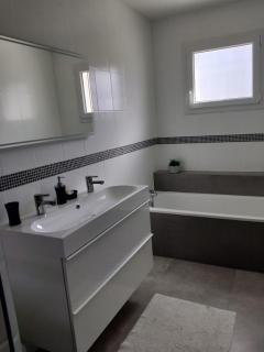 Maison familiale avec jardin de 1500m2 - Saint-Genès-de-Fronsac - 4