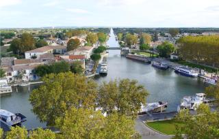 2 Bedroom Cozy Home In Aigues-Mortes - 2