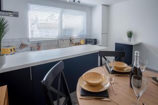 Ivy Cellar - 2 Bedroom Apartment - Tenby - Tenby - 4