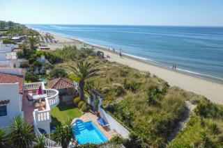 Villa Pedrosol by Villa Plus - Marbella - 3
