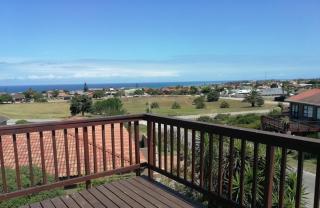 Surf Cabana, a charming 3 bedroom holiday home - Jeffreys Bay - 8