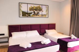 Bebi Hotel And Apartments - 9
